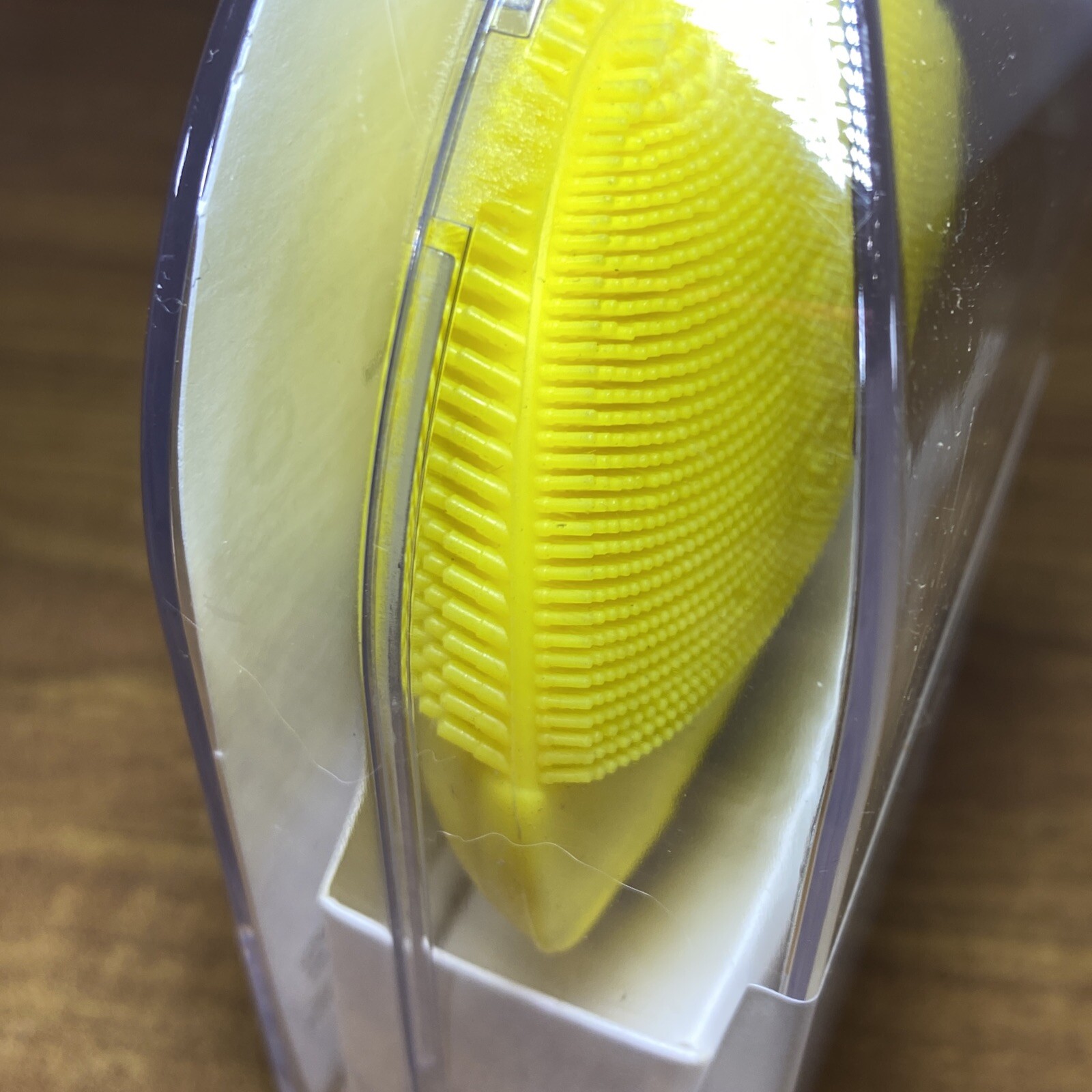NEW FOREVER LINA T-Sonic mini Facial Scrubbing Waterproof Cleansing Yellow C1