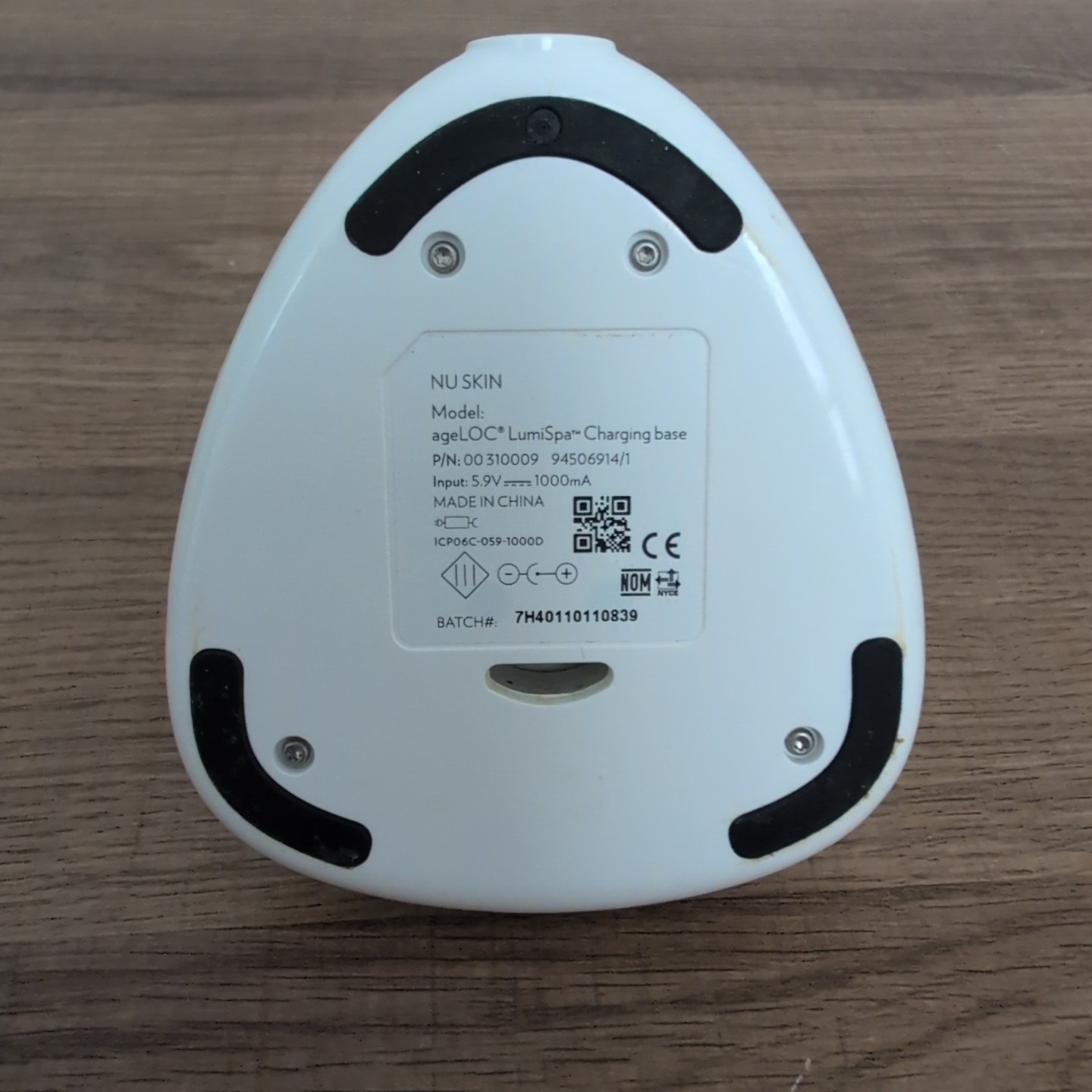 Nu Skin ageLOC LumiSpa Facial Cleansing Device & Charging Base *Flaws Parts Only
