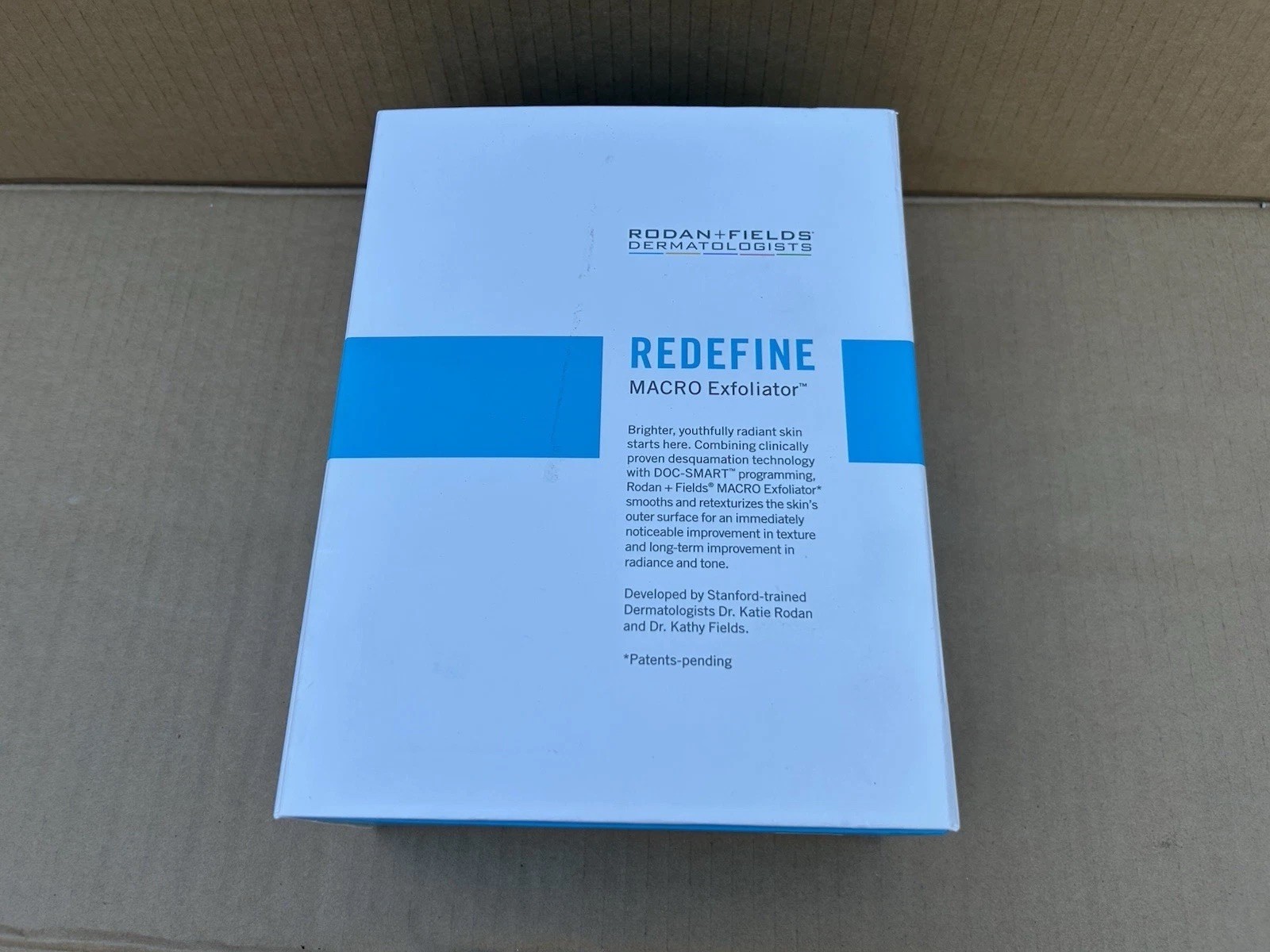 RODAN + FIELDS Dermatologist Redefine MACRO EXFOLIATOR System for Facial Toning