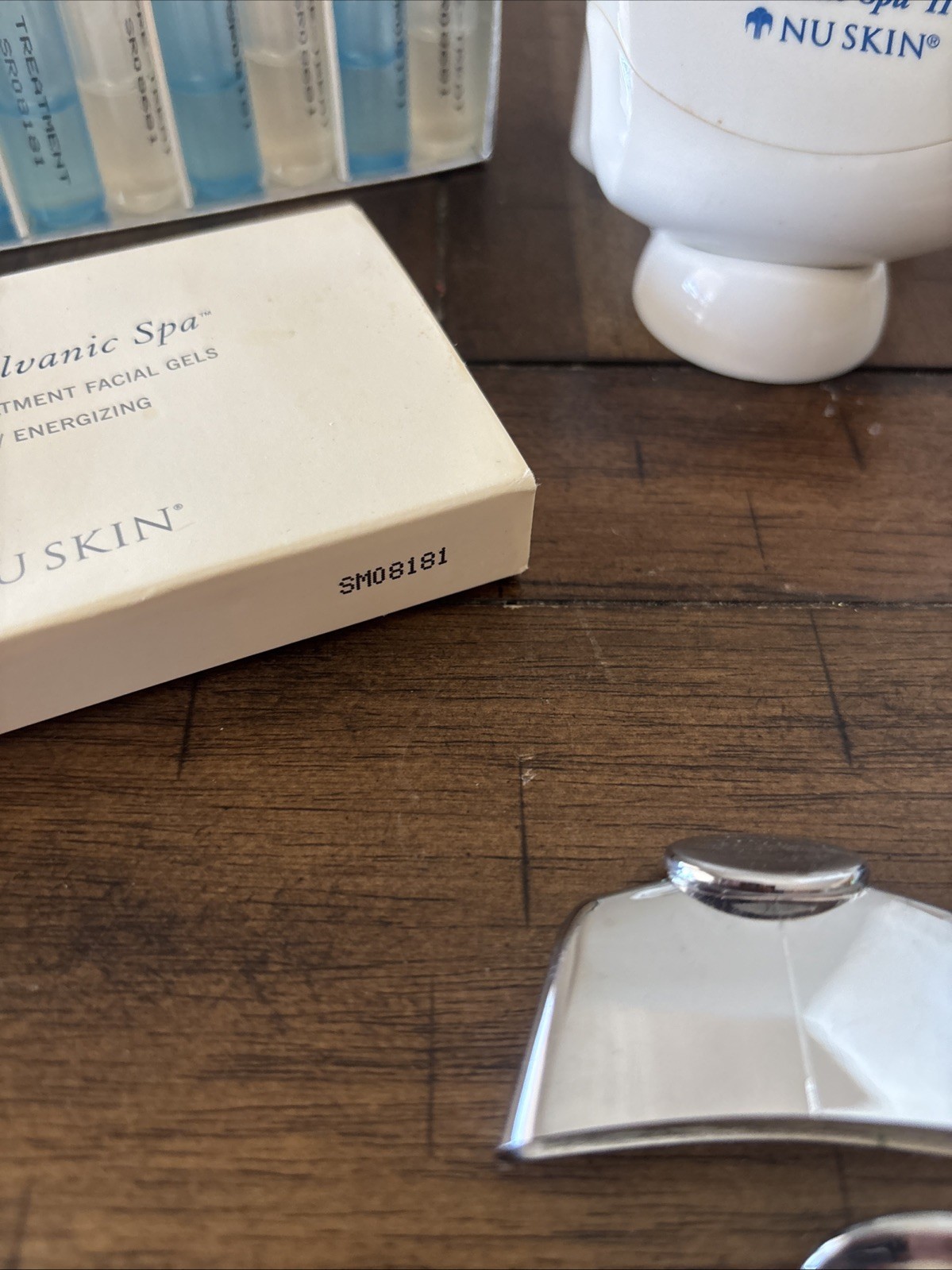 Nu Skin Galvanic Spa System II Anti-Aging Device And Facial Gels