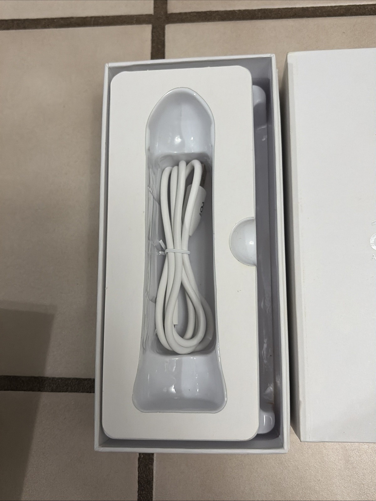 Arbonne Intelligence Genius Ultra – Face Decollete Device with Charger And Box
