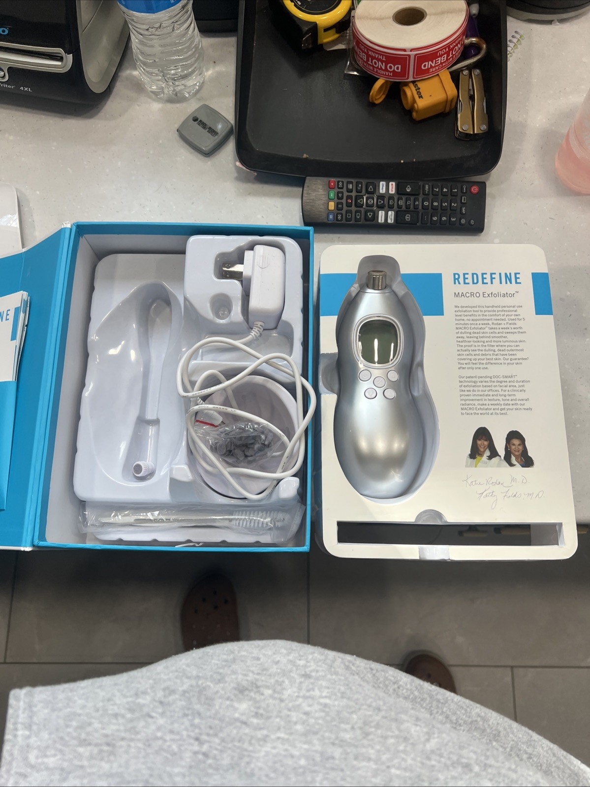 RODAN + FIELDS Dermatologist Redefine MACRO EXFOLIATOR System
