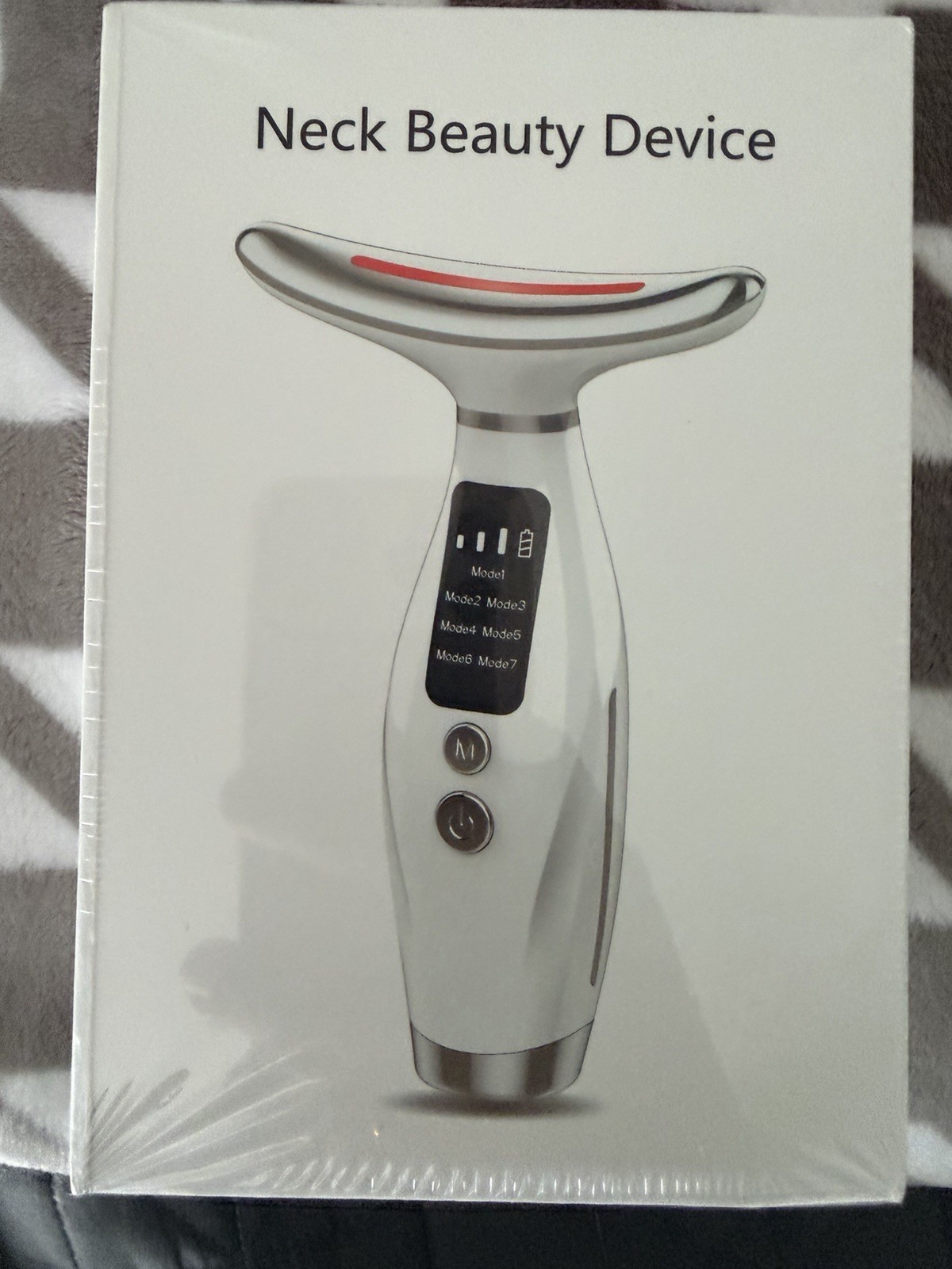 Neck Beauty Devise – Light Therapy Lifting Lifting, Heat & Vibration Firming NIB