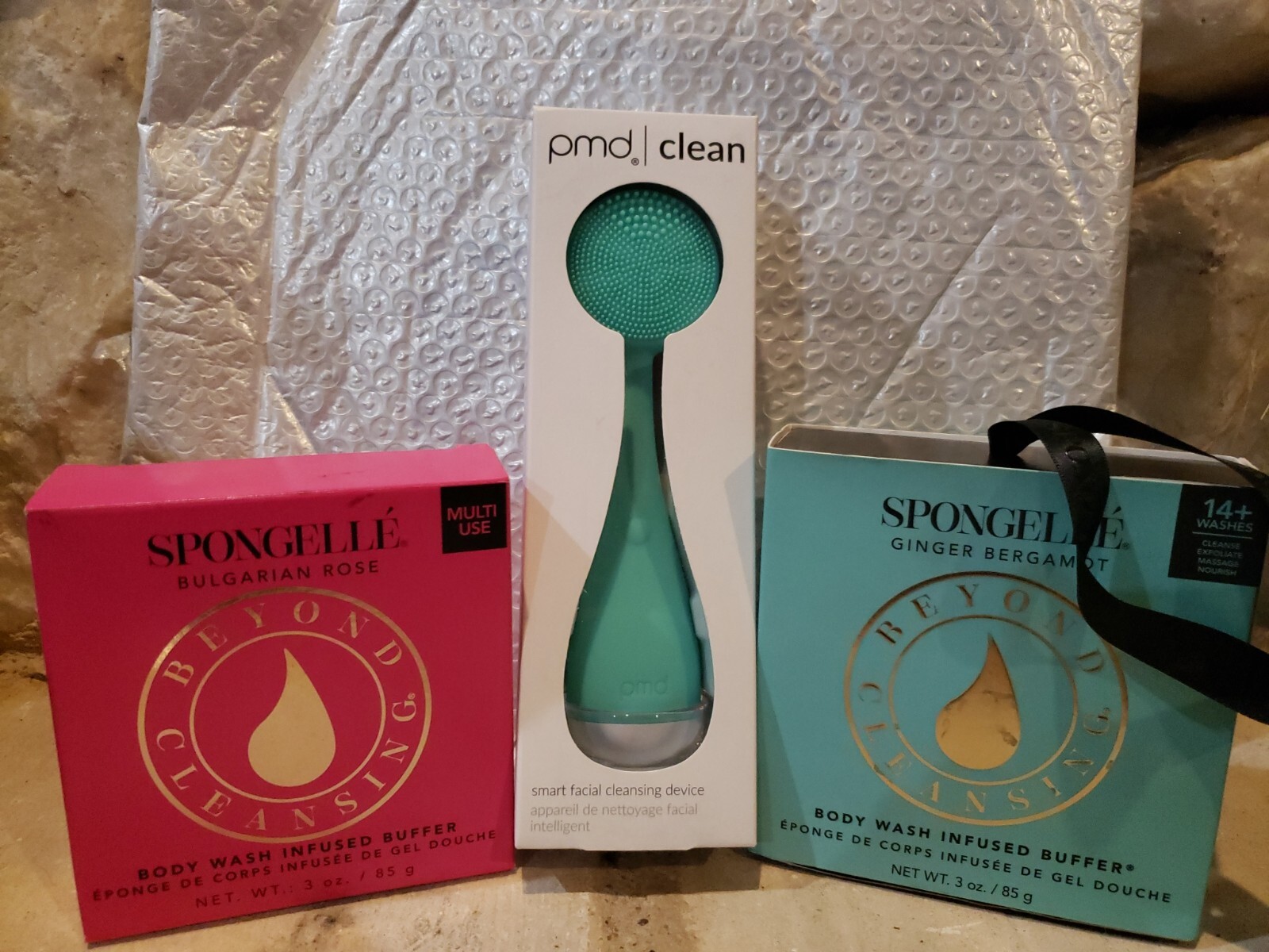 PMD Clean Smart Facial Cleansing Device with Silicone Brush & Spongelle Lot Of 2