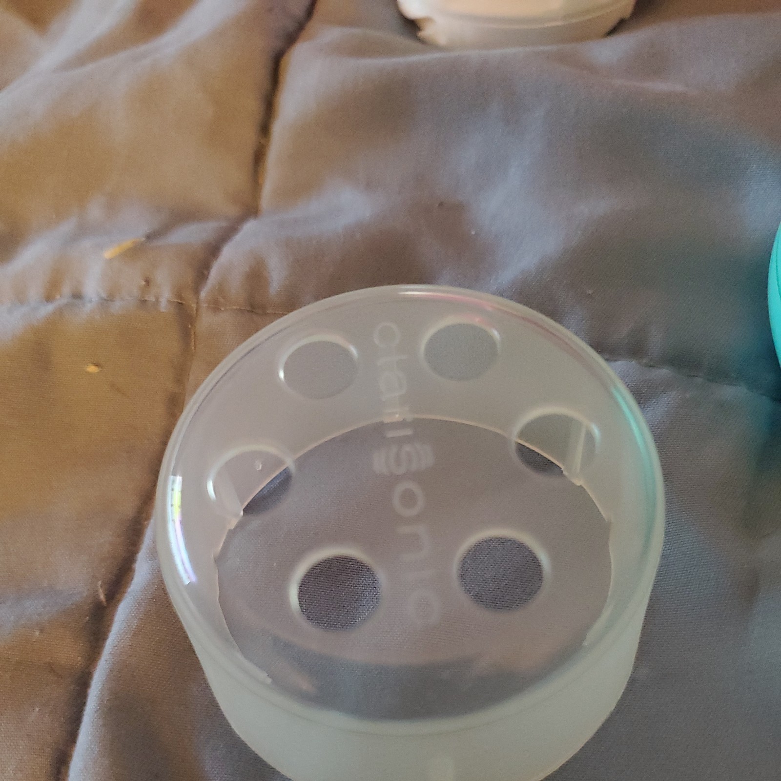 CLARISONIC MIA 2 SKIN CLEANSING DEVICE accessories and travel case included