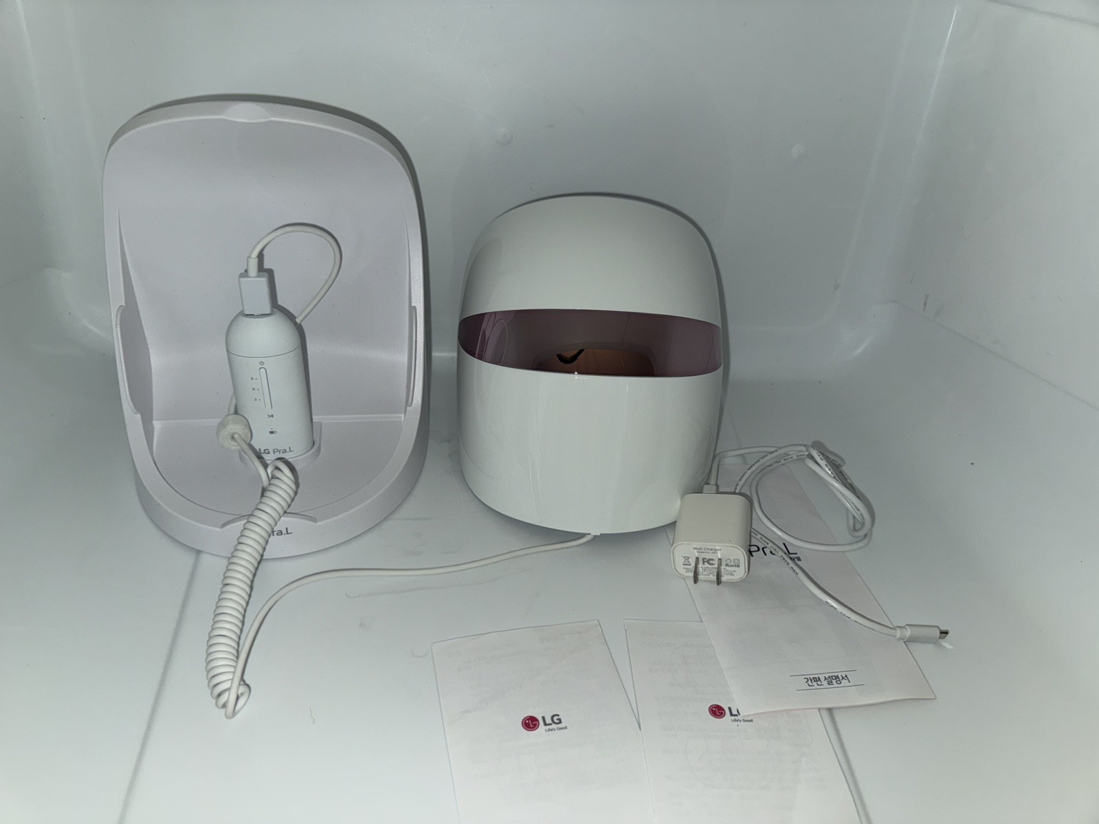 LG Pra L Derma LED Mask Therapy Face I