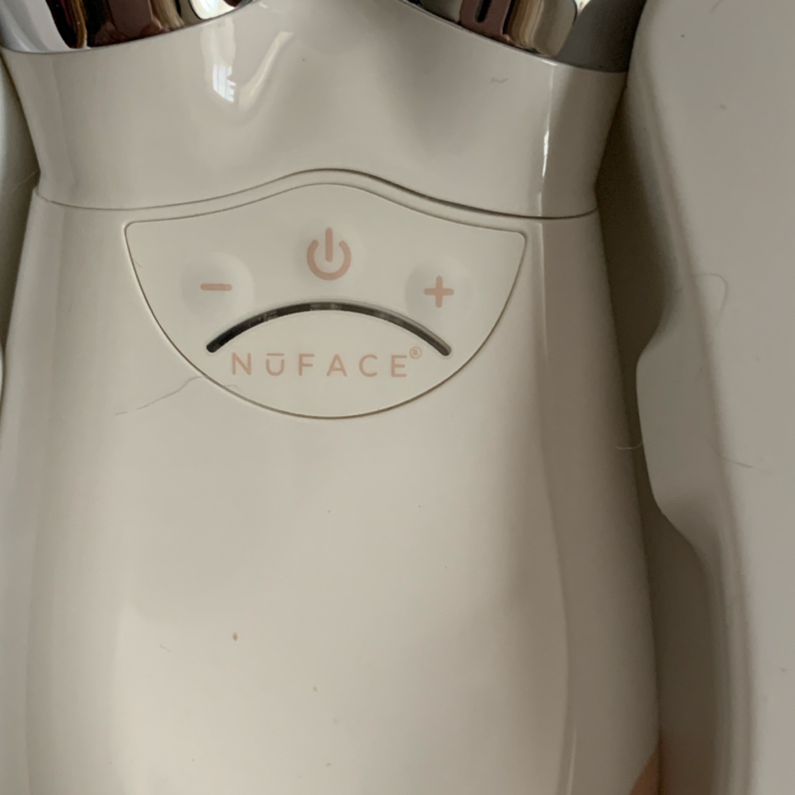 NuFACE Trinity Pro Facial Microcurrent Toning Device w/3 tubes of gel