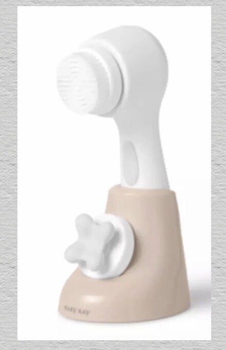 New In Box Mary Kay Skinvigorate Sonic Facial Cleansing Brush STAND
