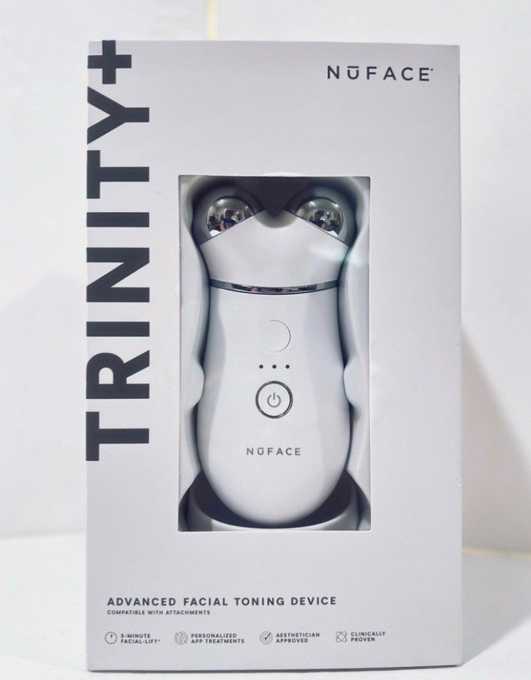NuFACE Trinity+ Facial Toning Firming Lifting Device Kit w Super Peptide Booster