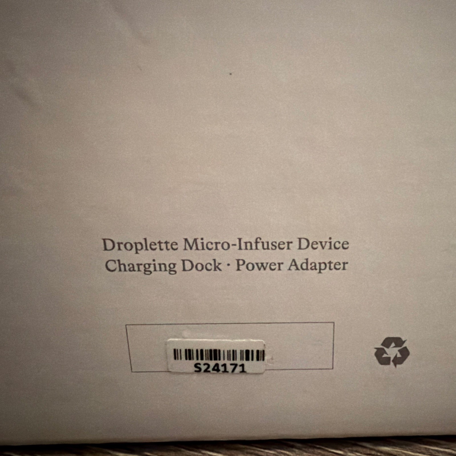 Droplette Micro-Infuser Device White with Charging Dock & Power Adapter S24171