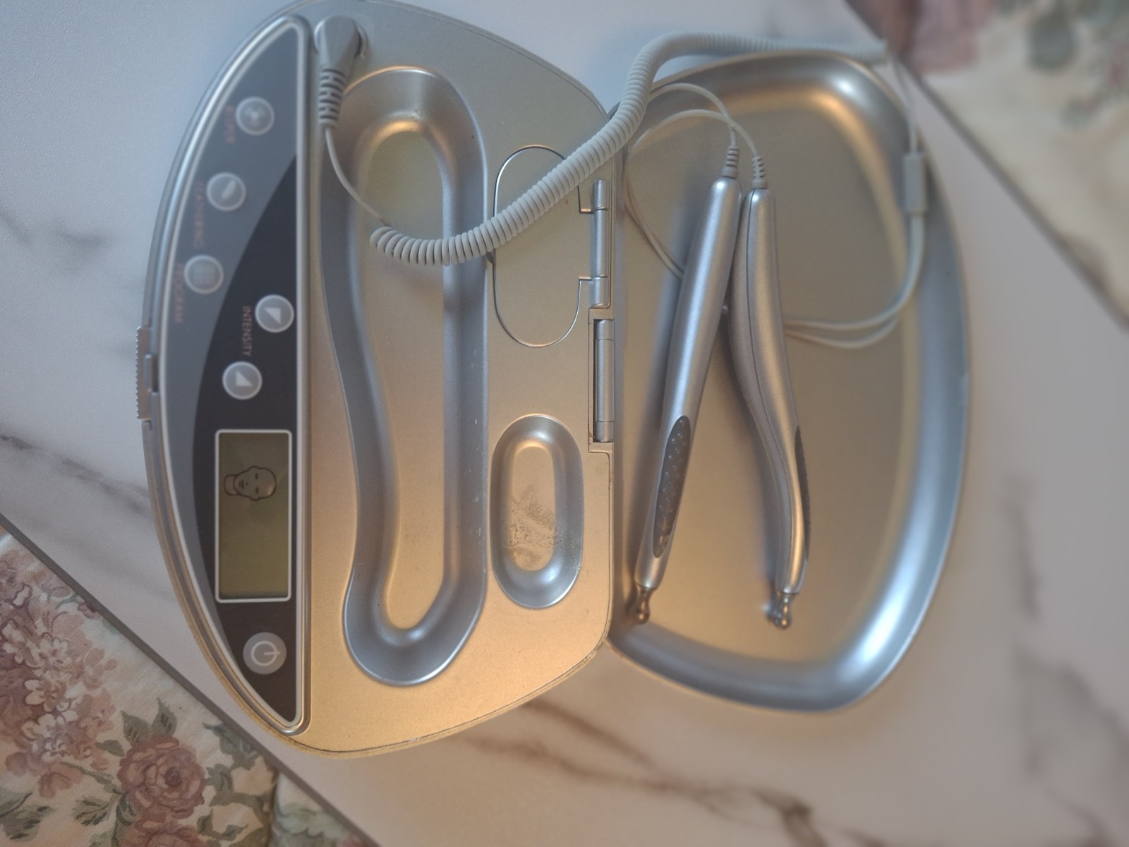 FaceMaster Platinum Facial Toning Device with Timer Digital Display and Manual