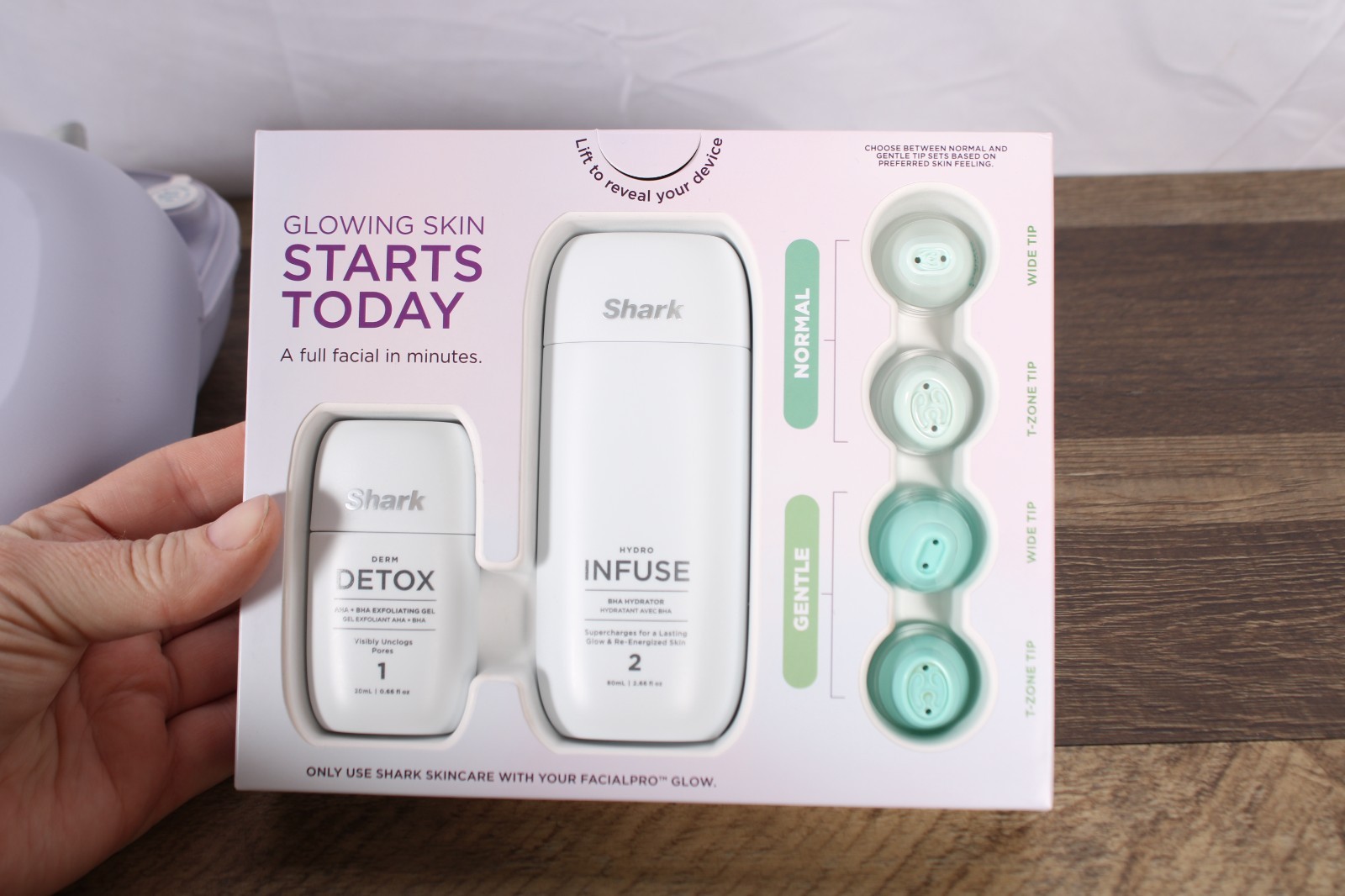 Shark Facial Pro Glow + DePuff Facial Device Complete Tested Works w/ Box