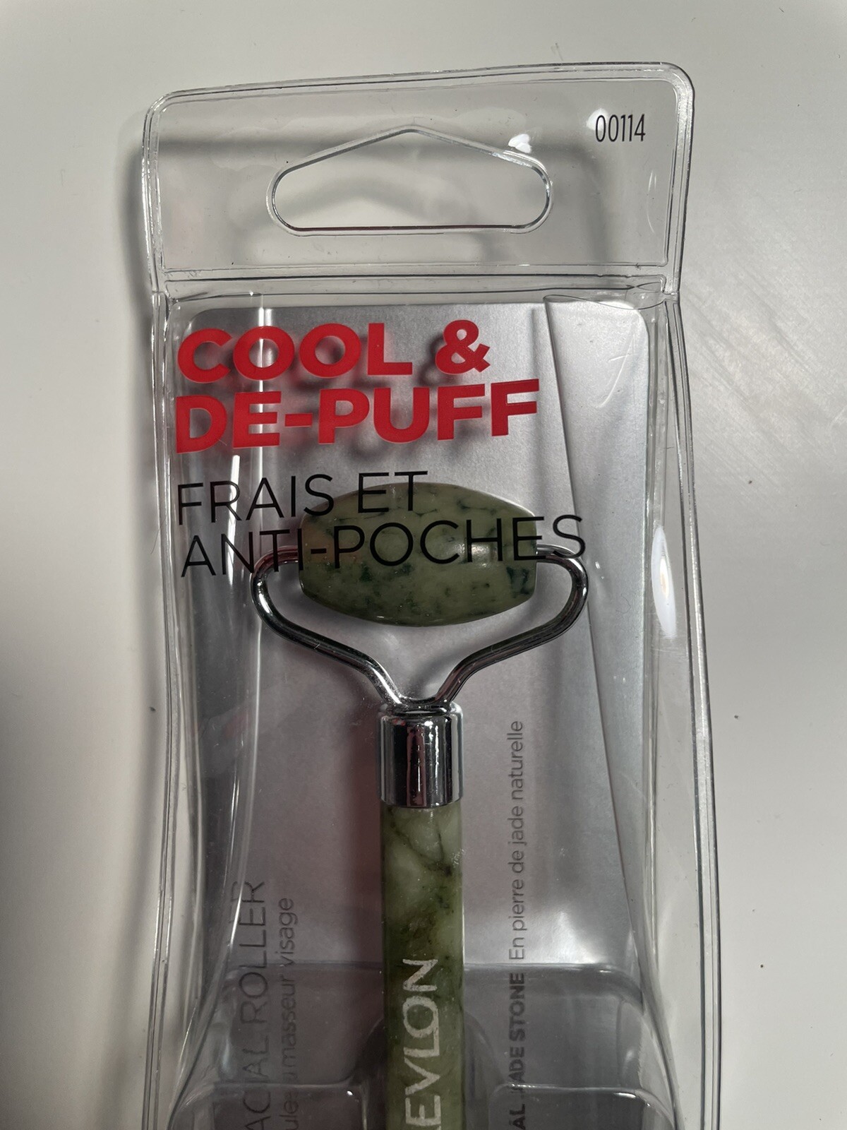 Revlon Facial Roller Cool & De-Puff Natural Jade Stone
