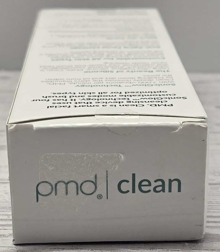 PMD Clean Smart Facial Cleansing Device Teal Silicone Face Brush New B15