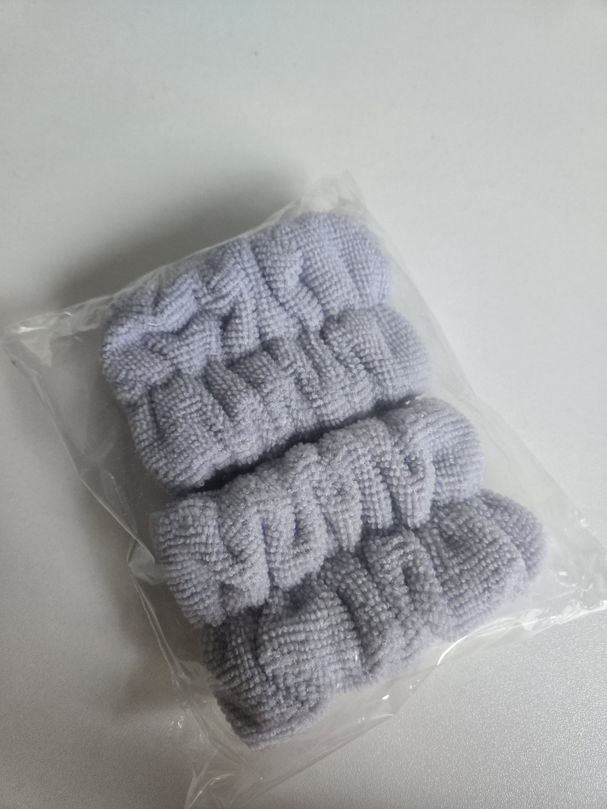 FENTY SKIN CLEANSING CUFFS Limited Edition
