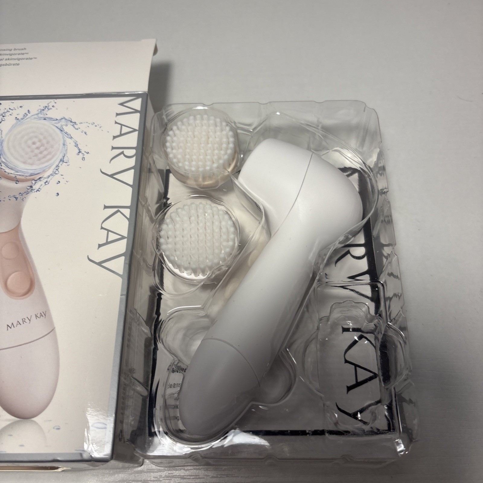 Mary Kay Skinvigorate Sonic Skin Care System Face Cleansing Brush – No Batteries