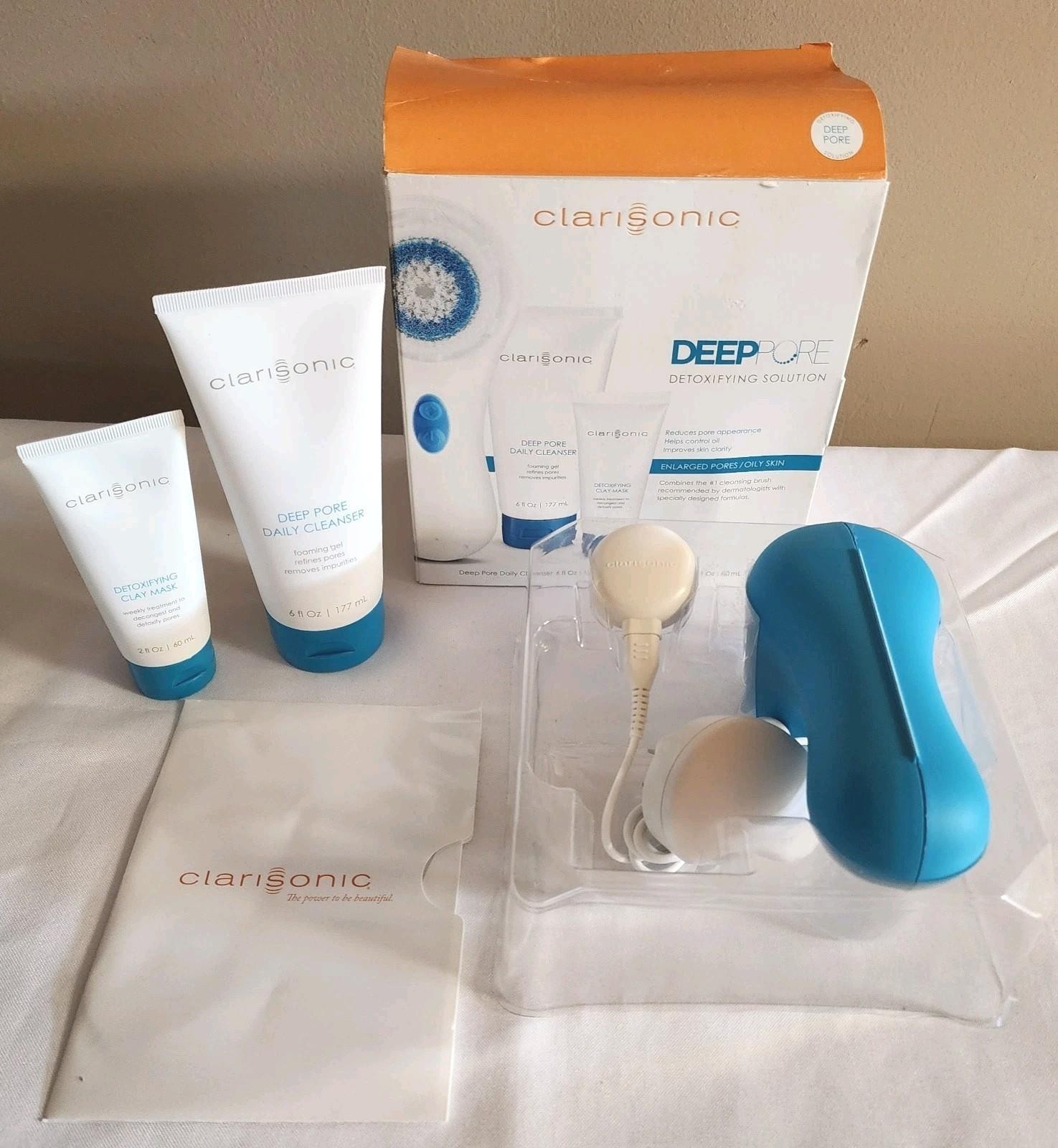 Clarisonic Mia 2 Facial Cleansing System w/ Deep Pore Cleanser Detox Mask NOS.