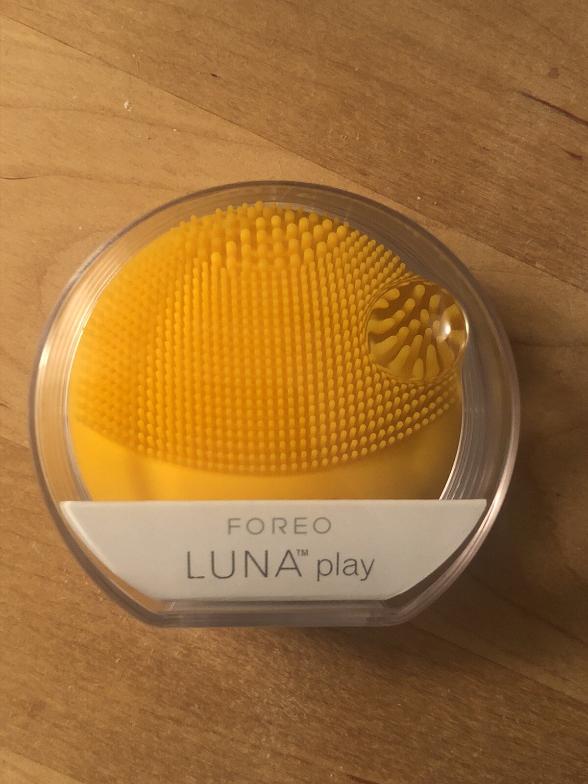 Foreo Luna Play Smart Facial Cleansing Brush Sunflower Yellow ~ New in Box!! 🧡