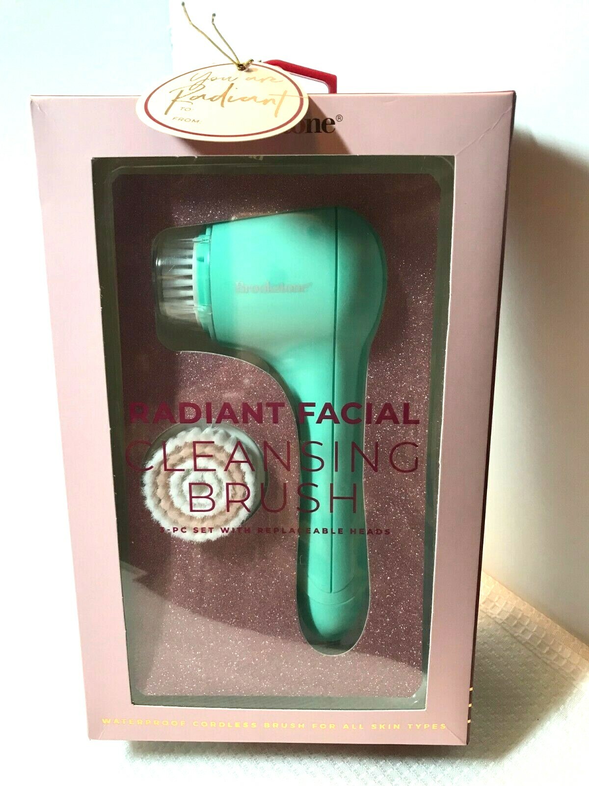 New Radiant Facial Cleansing Brush 3 Piece Set With Replaceable Heads