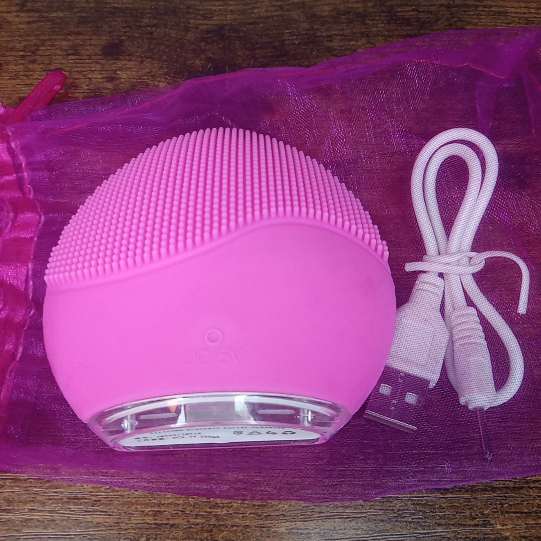 Silicone Dual-Sided Facial Cleansing Brush