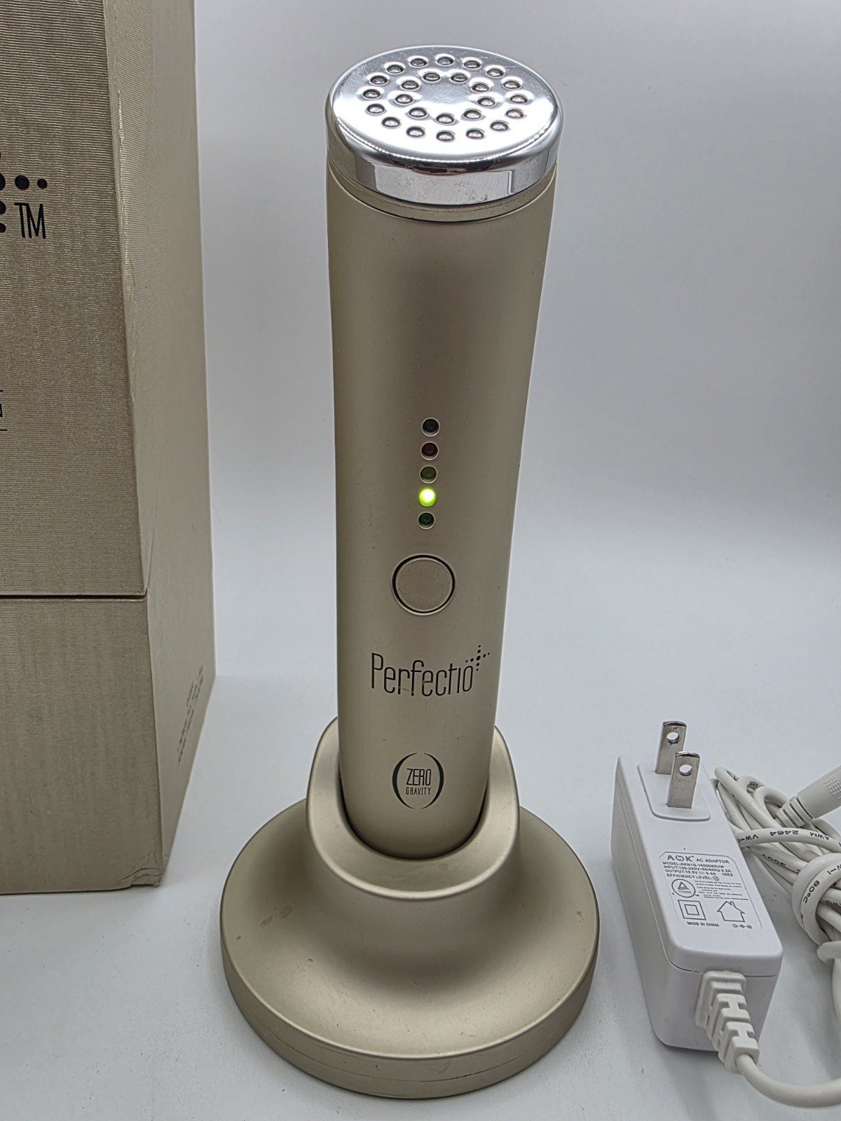 Perfectio Plus Gold Edition by Zero Gravity: Anti-Aging Skincare Light Therapy