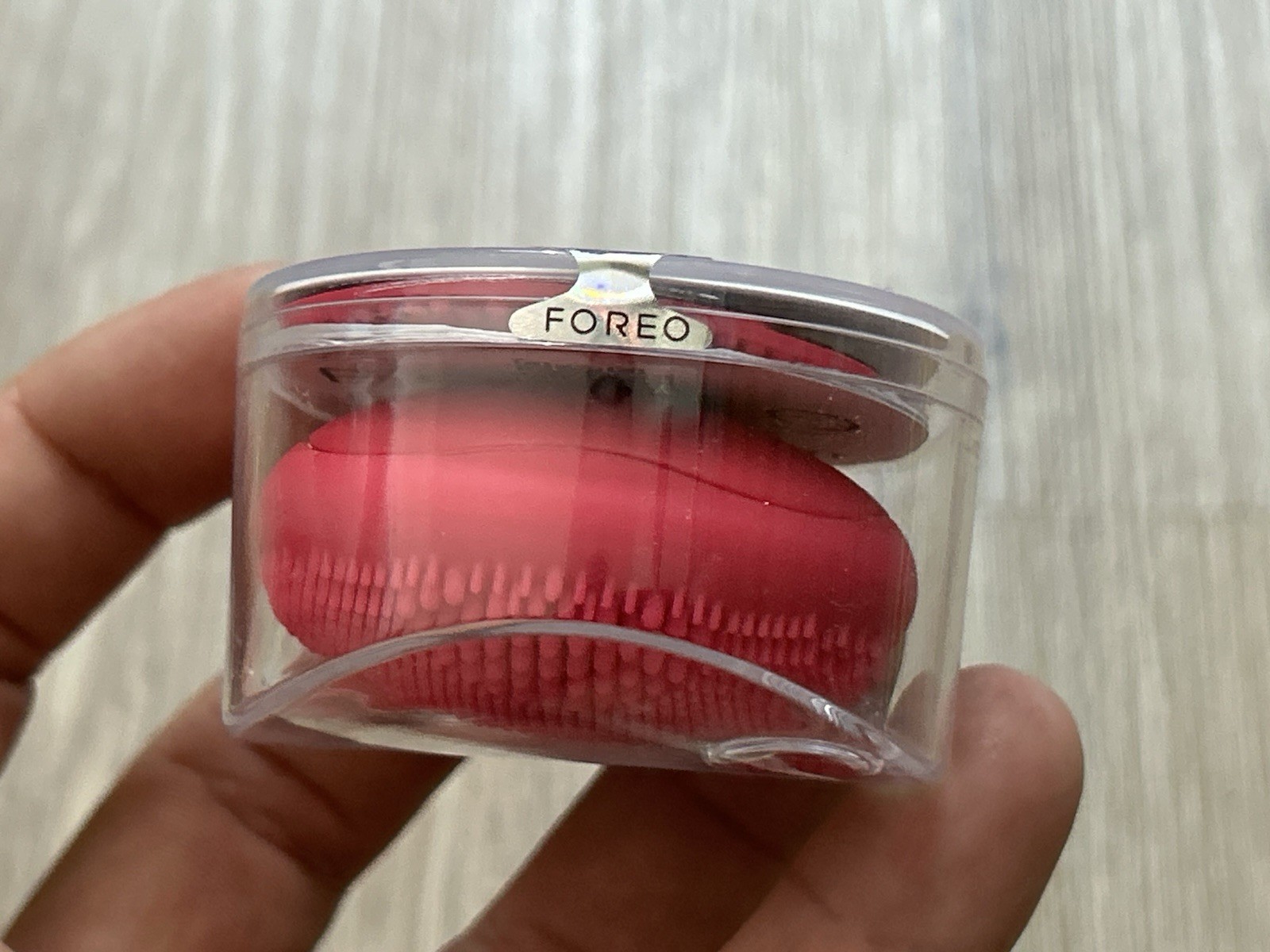 Foreo Luna Play Portable Sonic Brush Device Facial Cleansing Tool Fuchsia