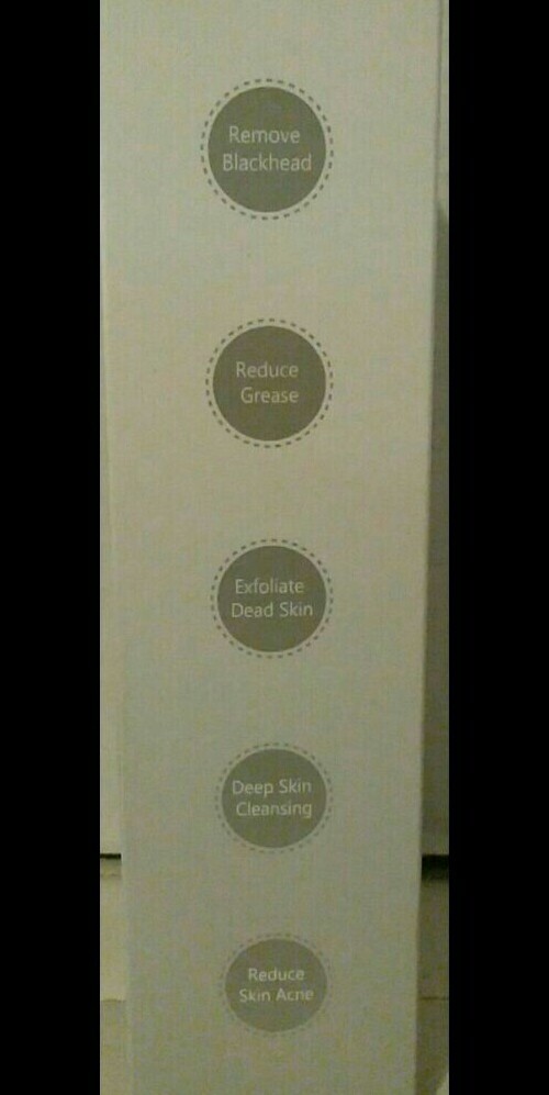 Aonesy Blackhead Vacuum Remover