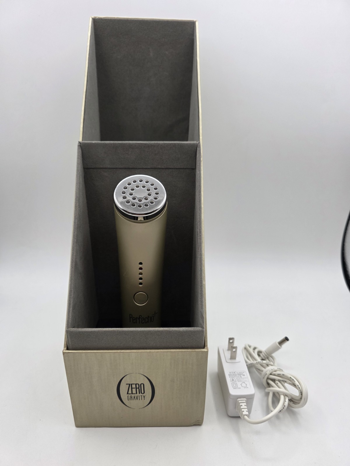 Perfectio Plus Gold Edition by Zero Gravity: Anti-Aging Skincare Light Therapy
