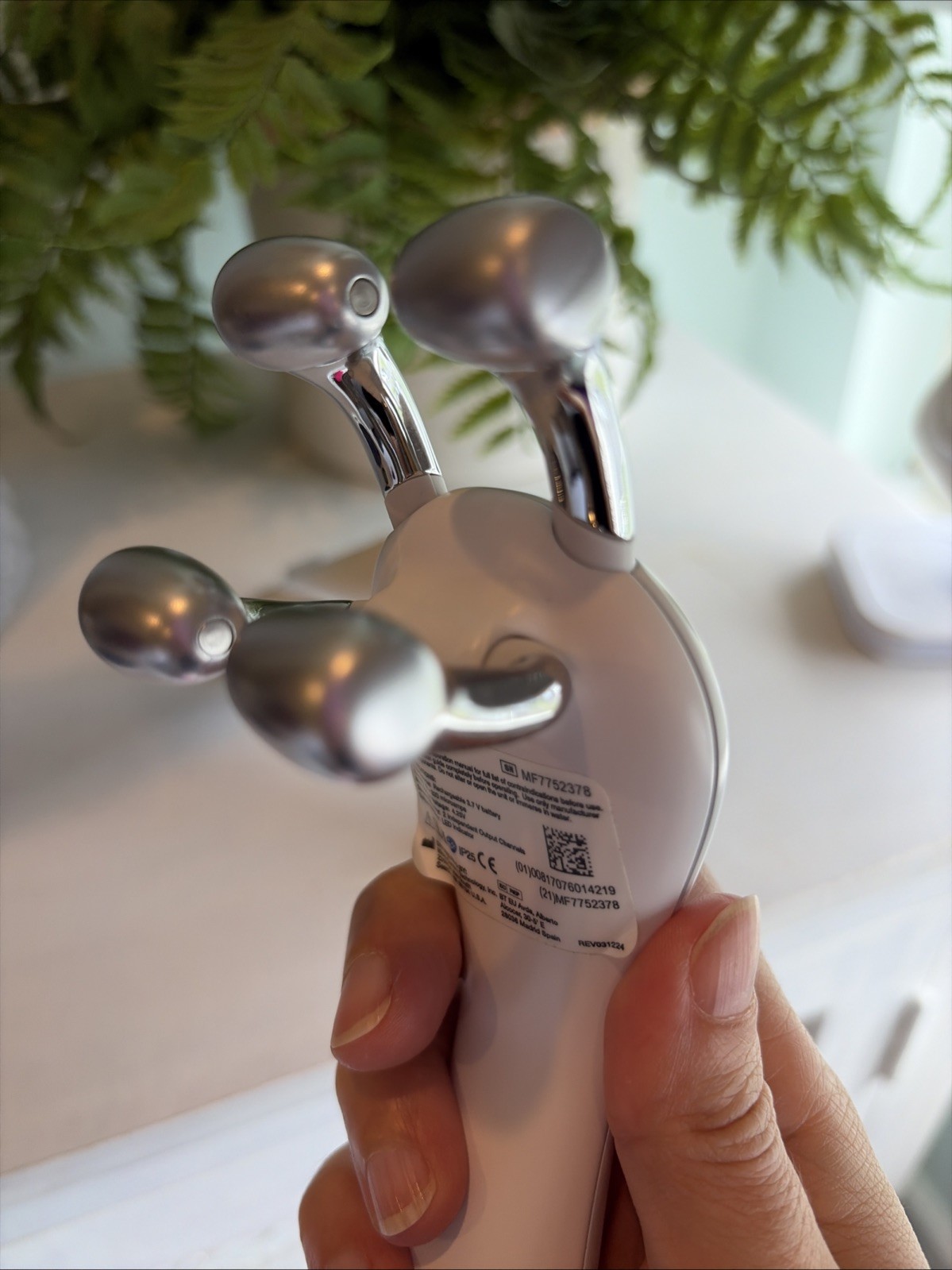Bio-Therapeutic bt-sculpt Microcurrent Facial Sculpting Device NO SERUM