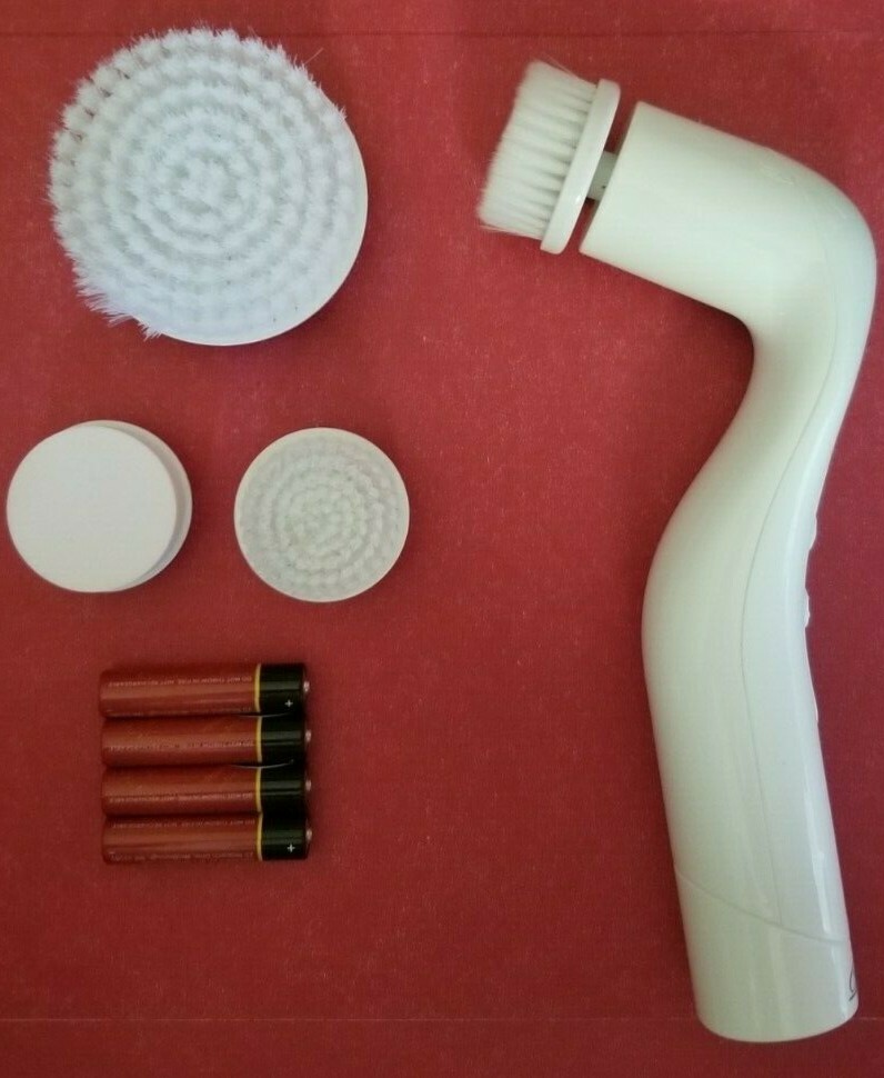 DermaLuxe Advanced Cleansing System-3 Colors Available *Free Gift With Purchase*