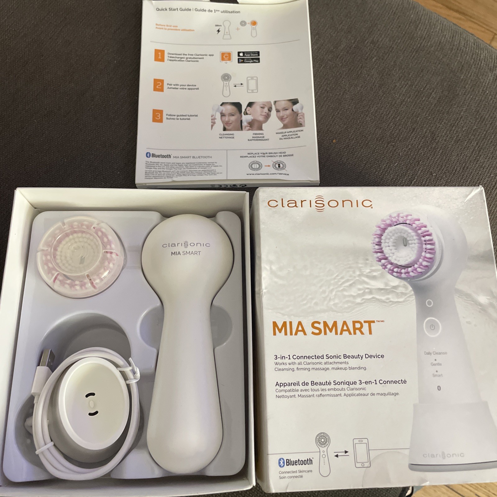 Clarisonic Mia Smart White 3-in1 Connected Sonic Beauty Device Bluetooth + USB