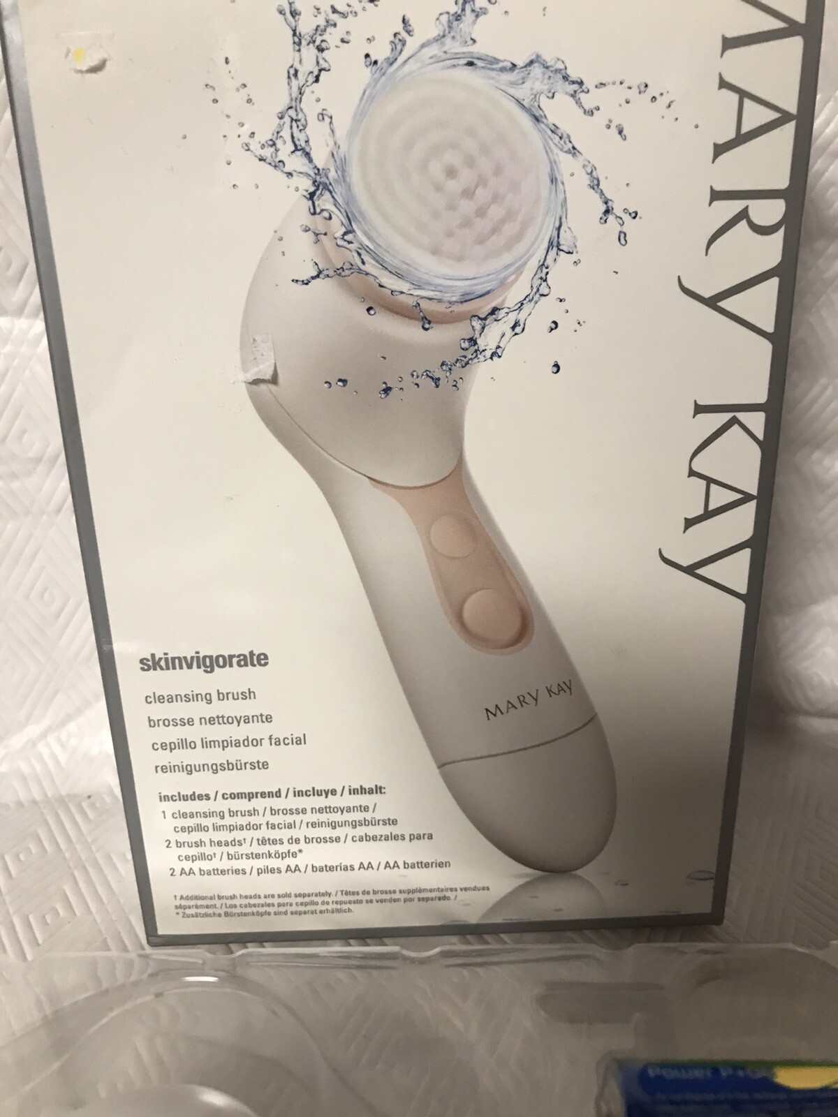 MARY KAY SKINVIGORATE CLEANSING BRUSH NEW IN BOX W BATTERIES