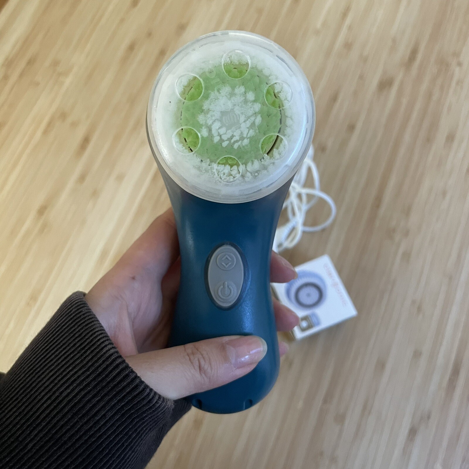 Clarisonic Mia 2 Sonic Skin Cleansing System Teal With Charger & 2 Brush Heads