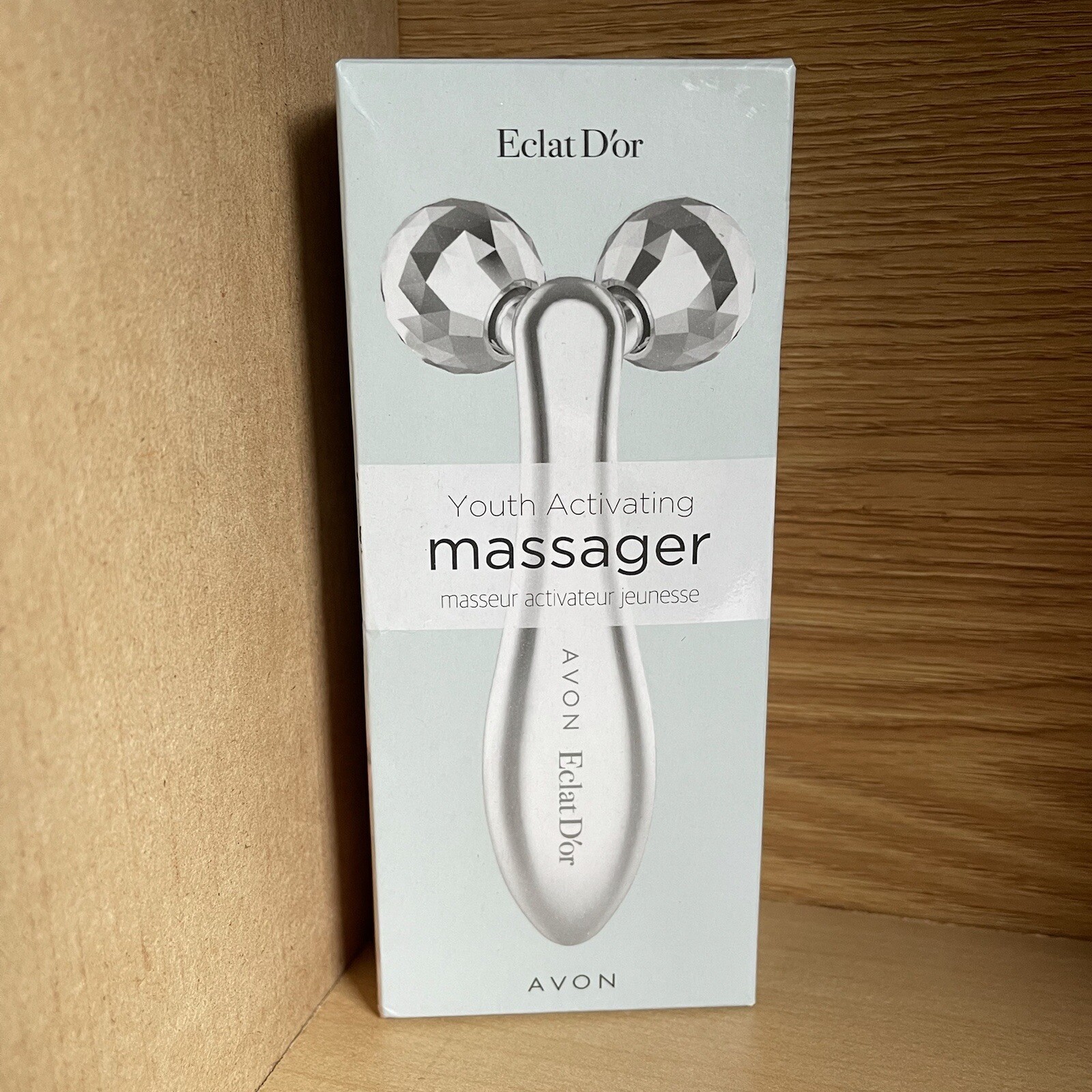 NEW Avon Eclar D`or Youth Activating Massager – Brand New In Original Box
