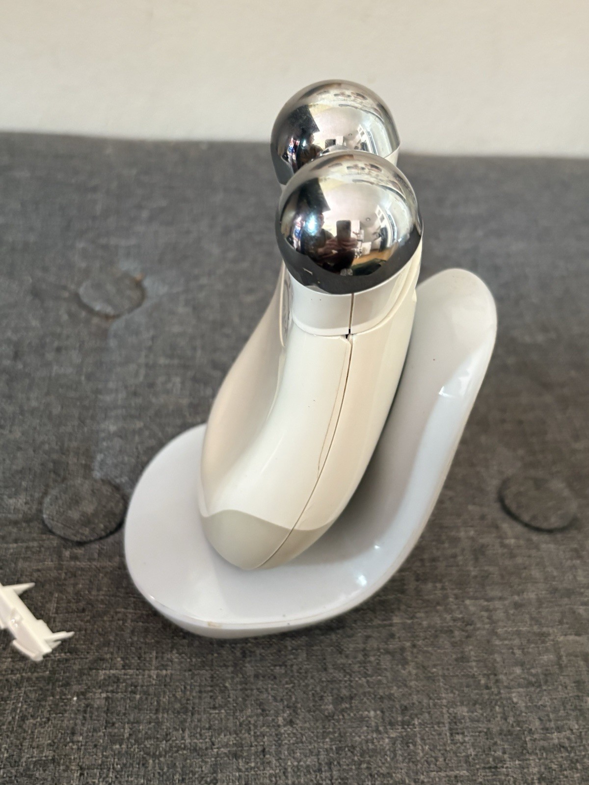 NuFACE Trinity Facial Toning Device Kit – 41097