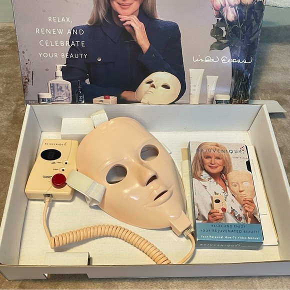 Vintage 1999 Rejuvenique System Linda Evans Facial Toning Kit/ Mask & VHS Works