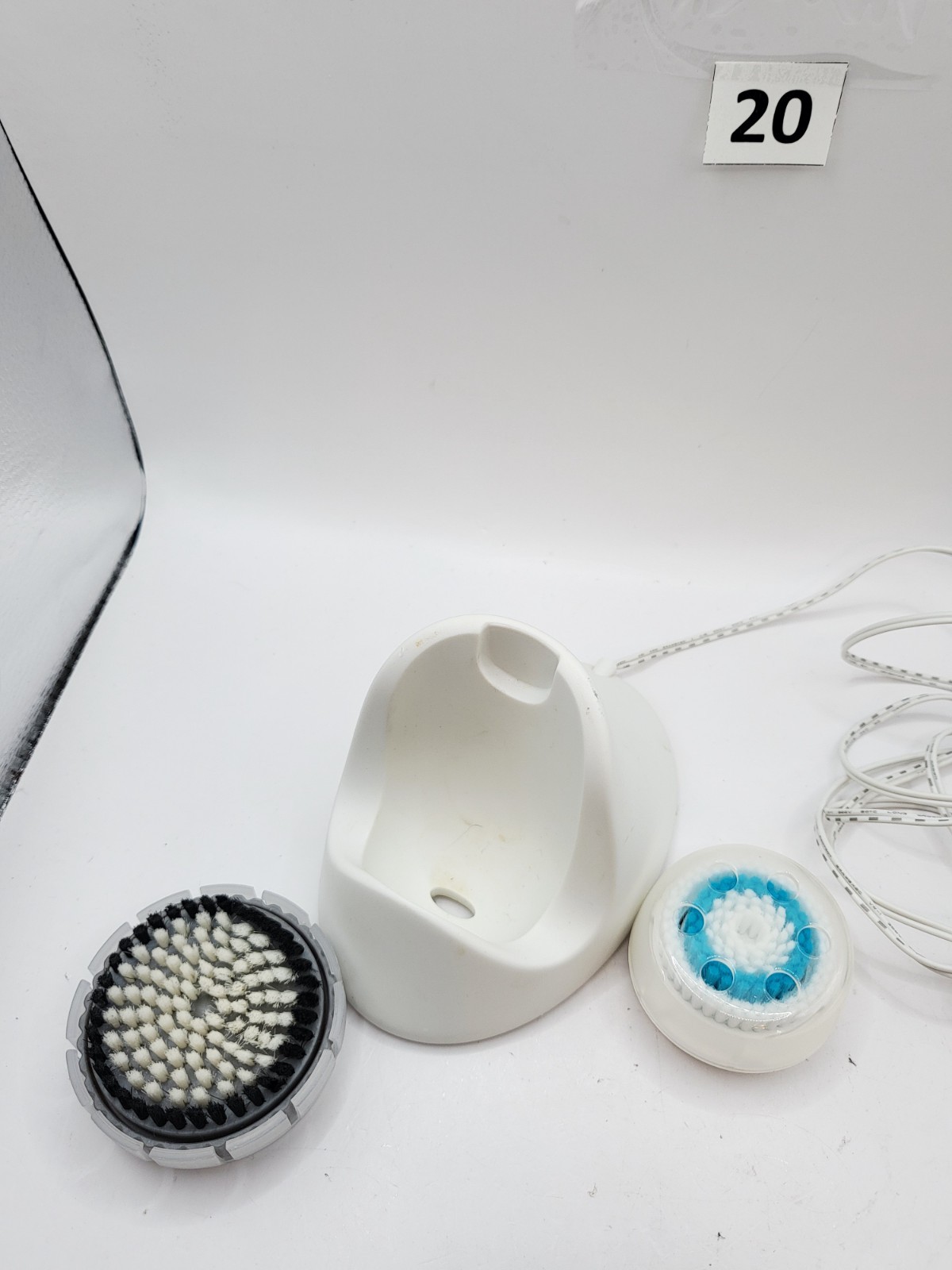 Clarisonic PLUS Charging Cradle White 27RH For Personal Hygiene HK-J102-A12