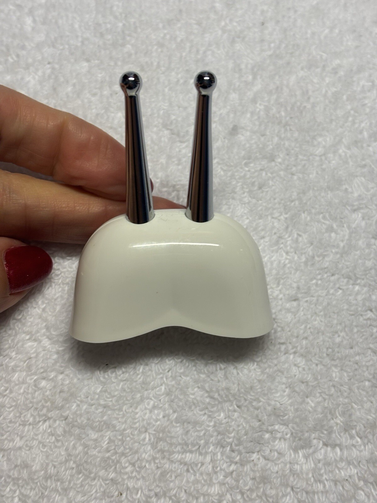 NuFACE Trinity Device With Effective Lip And Eye Attachment