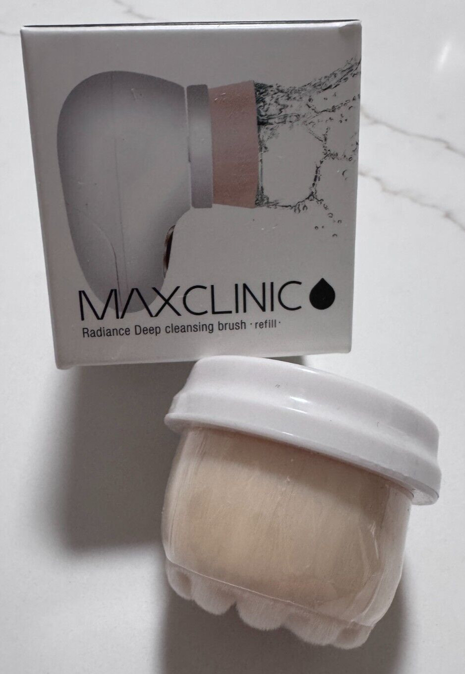 Max Clinic Radiance Deep Cleansing Brush