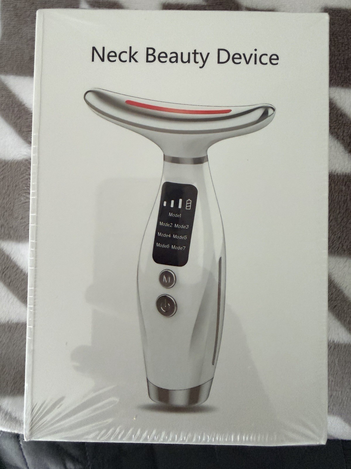Neck Beauty Devise – Light Therapy Lifting Lifting, Heat & Vibration Firming NIB