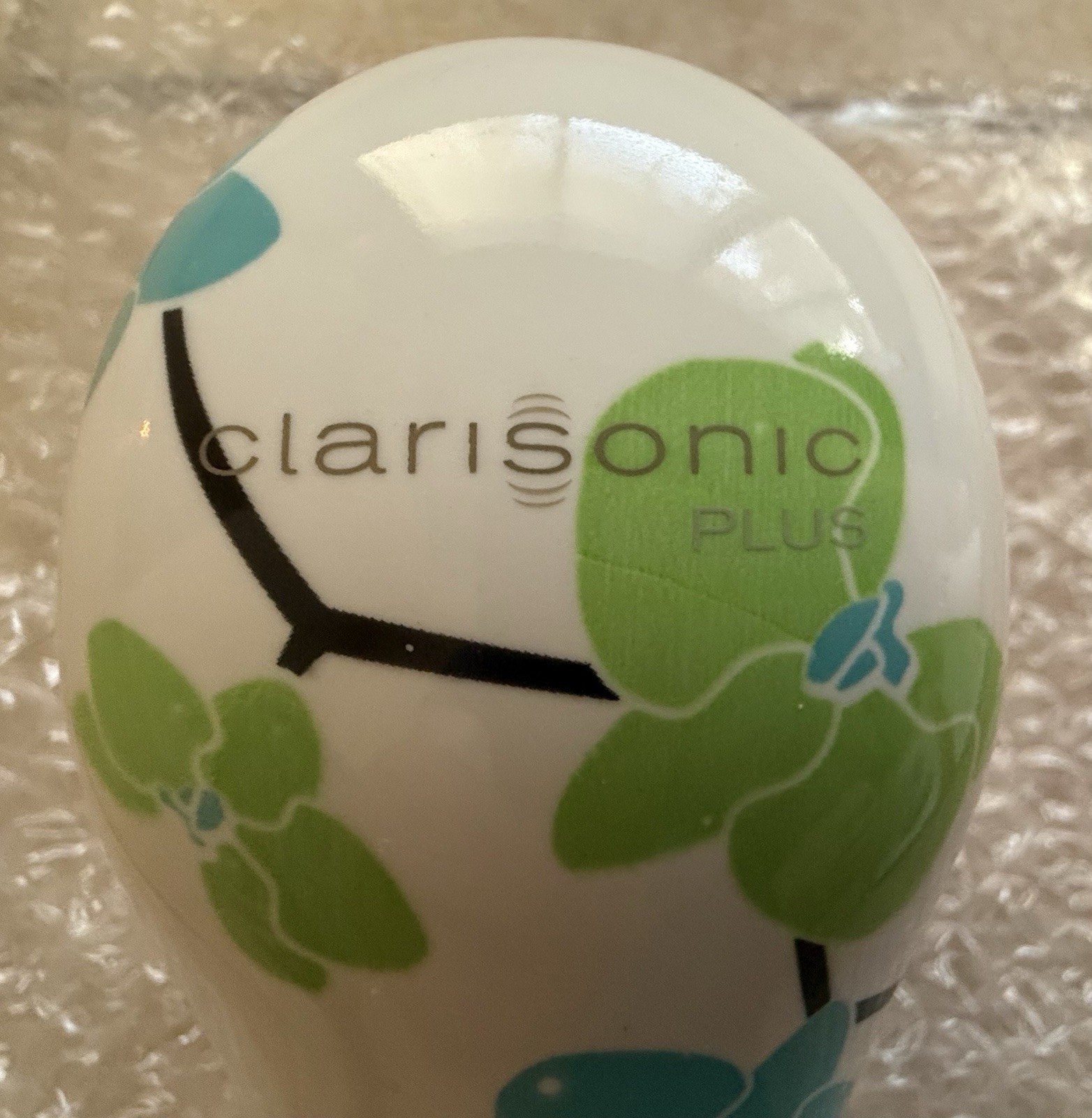 NEW Clarisonic PLUS Electric Facial Brush Rechargeable White w/ Charger & Docs